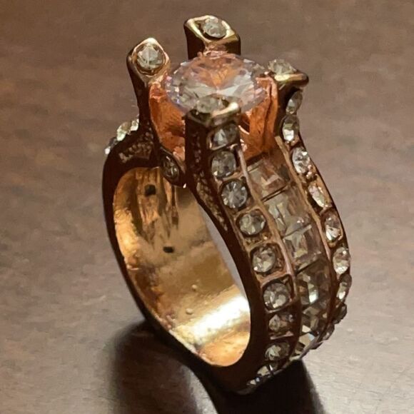 Rose gold crystal ring US size 6 - Picture 6 of 12
